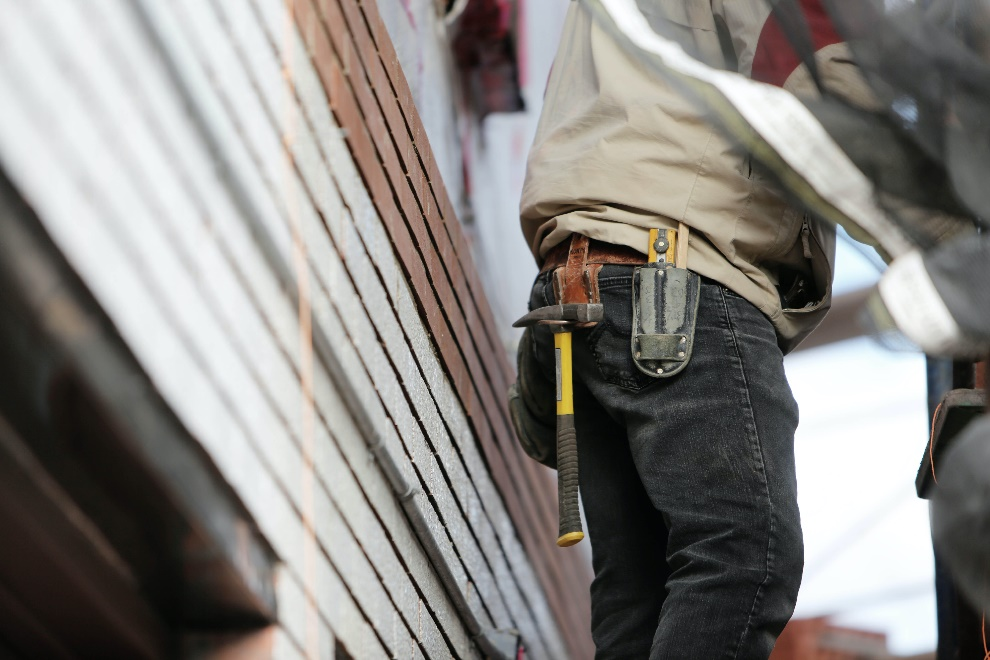 A cropped image of a roofing contractor