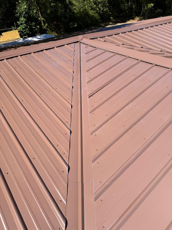Metal roofs vs snow | Hope Mills, NC.